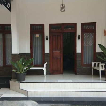 Sayana Homestay Слеман Экстерьер фото